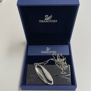 Swarovski crystal necklace silver pendant
